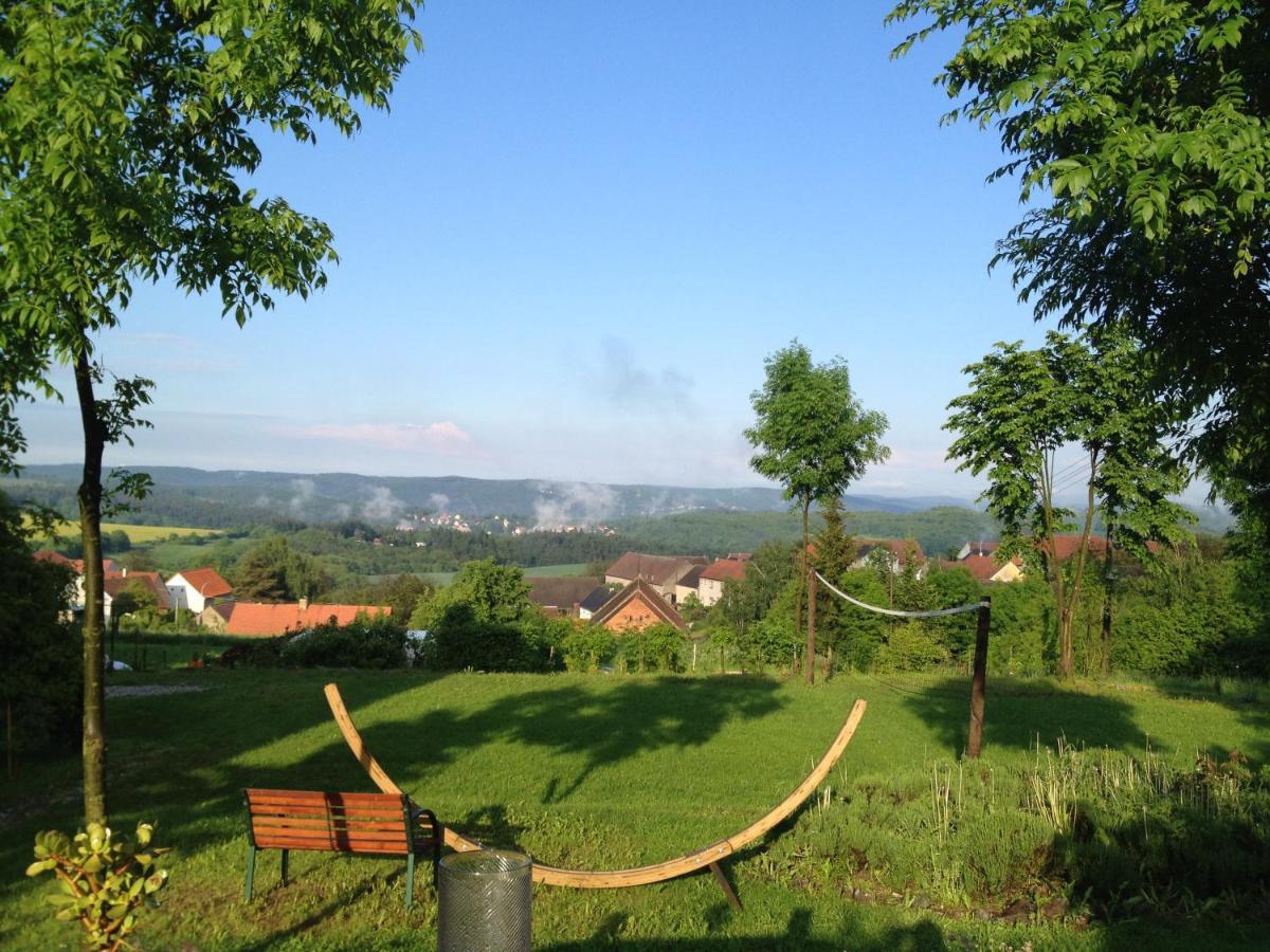 Orli Hnizdo At Chateau Novak Кршивоклат Экстерьер фото